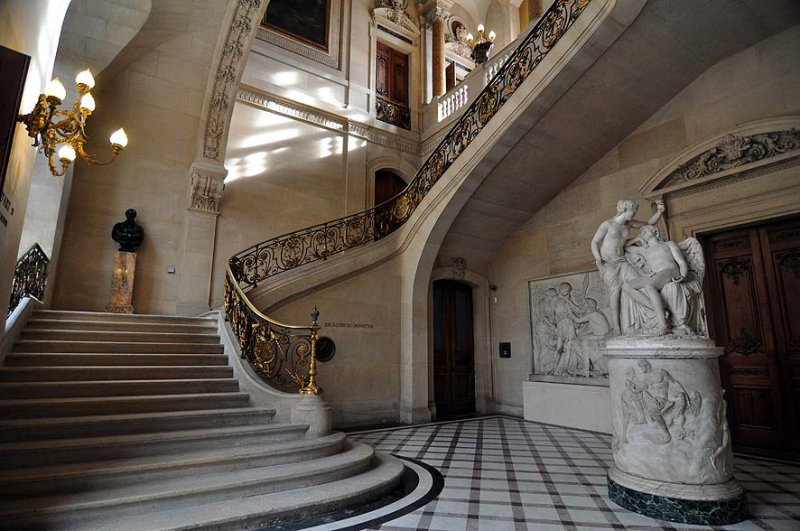Escalier du Ministre au musée du Louvre